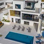 Bonella Tatil Evi