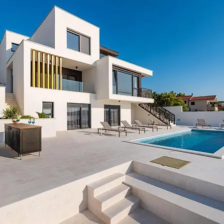 Bonella Casa de Férias Novigrad (Dalmatia)