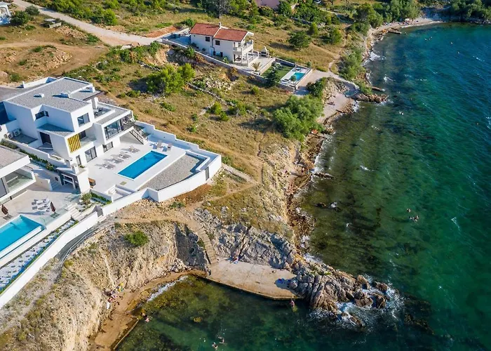 Bonella * Novigrad (Dalmatia)