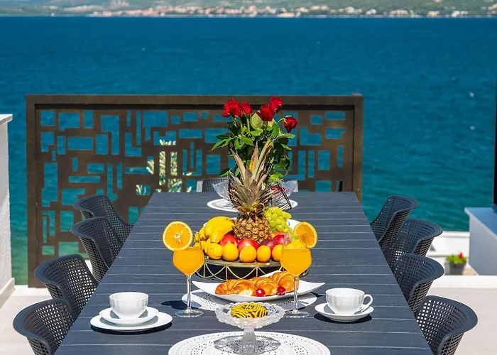 Bonella * Новиград-Далмация